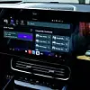 Mercedes Benz erweitert Zusammenarbeit mit Microsoft: mehr Produktivität im Auto mit verbesserter Meetings App für Teams, Intune-Integration und CopilotMercedes-Benz expands collaboration with Microsoft to boost in-car productivity with Enhanced Meetin