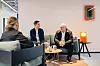 Sebastian Bach (Mitte) und Sebastian Reinisch (rechts) treiben mit der Audi-Initiative AI+ die Vernetzung von Werk, IT, Forschung und Startups im Heilbronner KI-Ökosystem voran