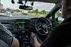 Nissan Ingenieru beim Test autonomer Fahrfunktionen