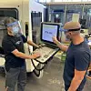 Ausbildung bei Ford an computergesteuerter Fräsmaschine