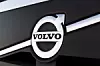 Das Volvo-Logo auf einem Fahrzeug.