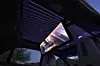 Das beleuchtete Glasdach des BMW i7 samt Theatre Screen.